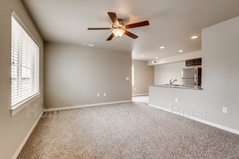 965 E Travel Ln #101 - Photo 5 of 27