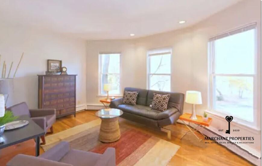 Hawthorn St #2 - Photo 5 of 28