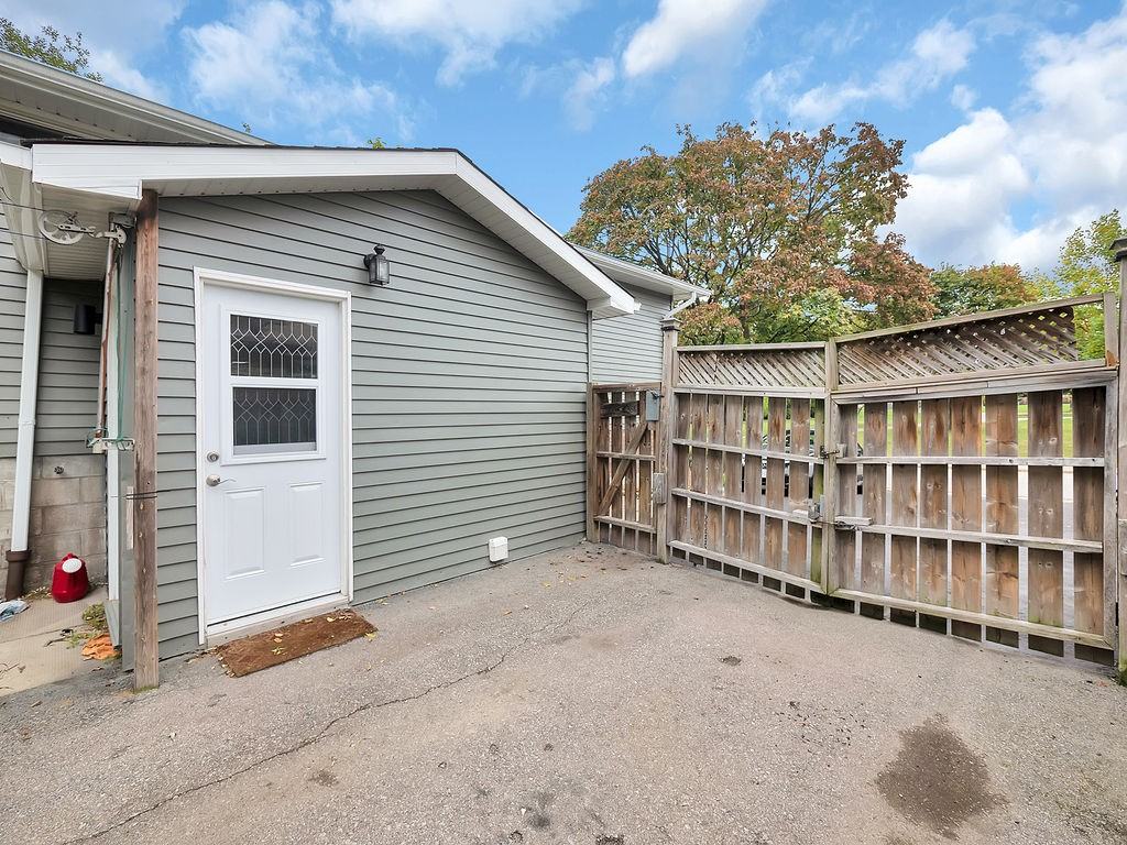 196 Lynbrook Drive #2 - Photo 2 of 17