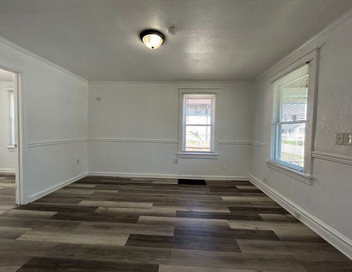 6532 Jesse Jackson Ave - Photo 2 of 29