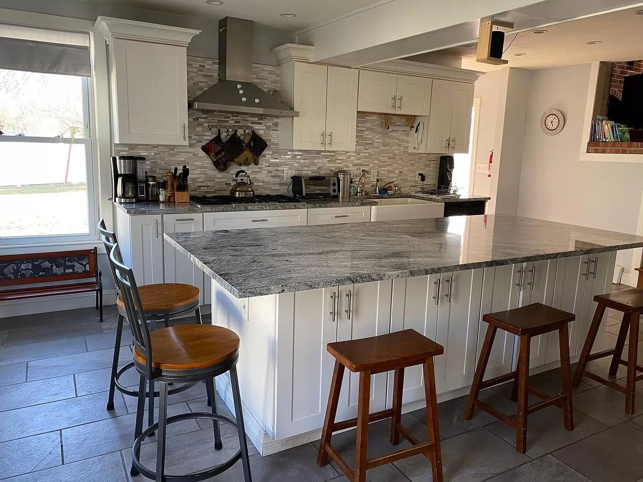 42 Epping Rd #NA - Photo 2 of 20