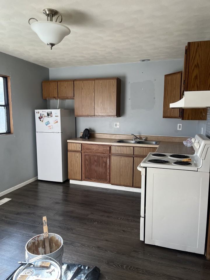 122 N Parker Ave #A - Photo 3 of 10