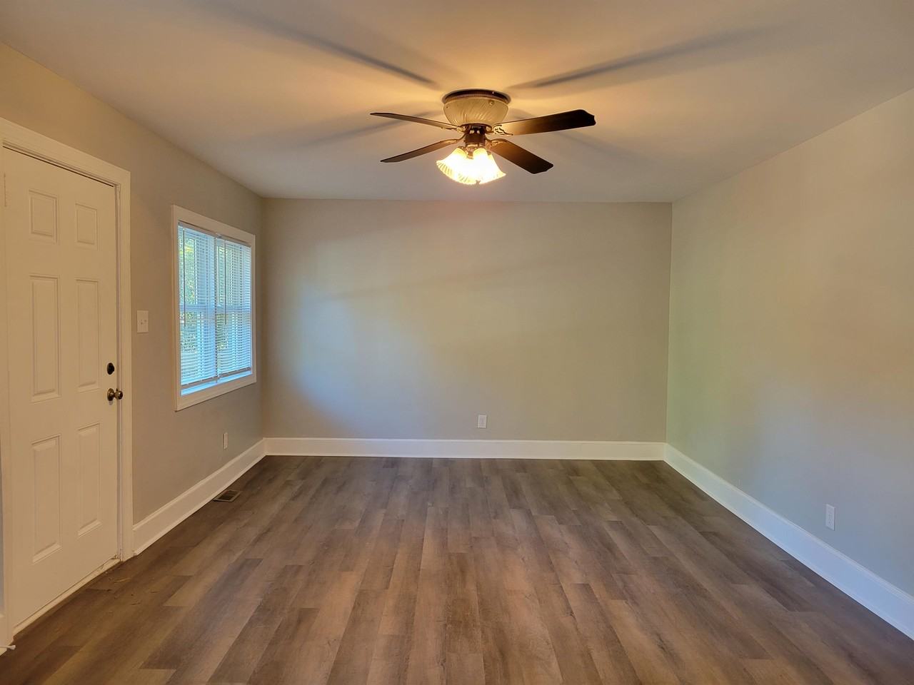 1372 Creech Dr #1 - Photo 6 of 10