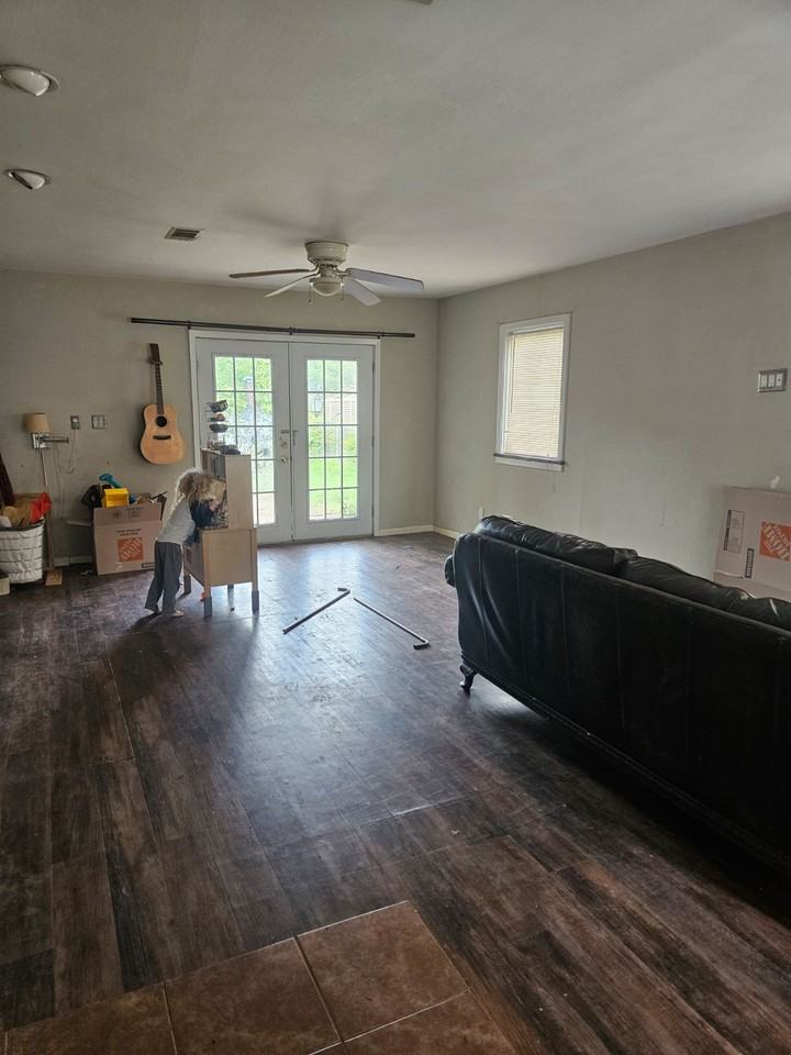 1105 Sycamore St #1 - Photo 2 of 8