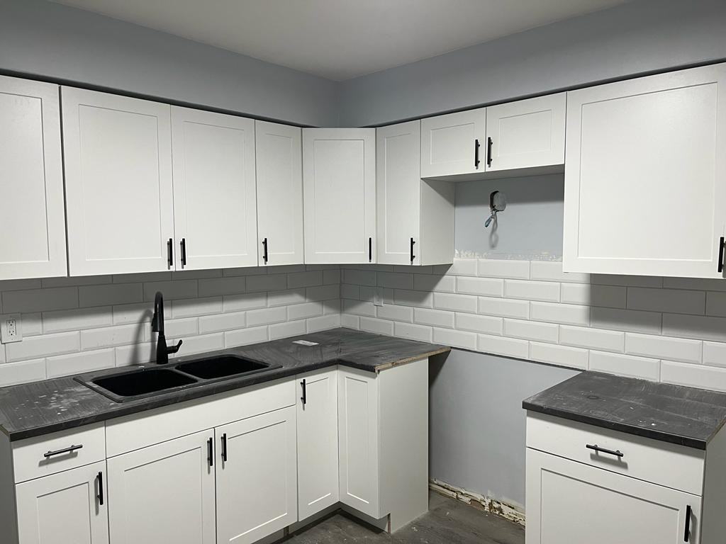 5939 Wyandotte St East Apartments 5929 Wyandotte St E, Windsor, ON