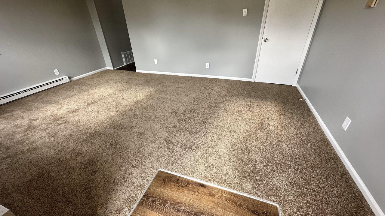 522 Tower Ct #522 - Photo 3 of 14