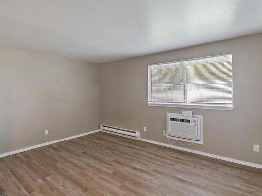 344 E Gruber Ave - Photo 2 of 17