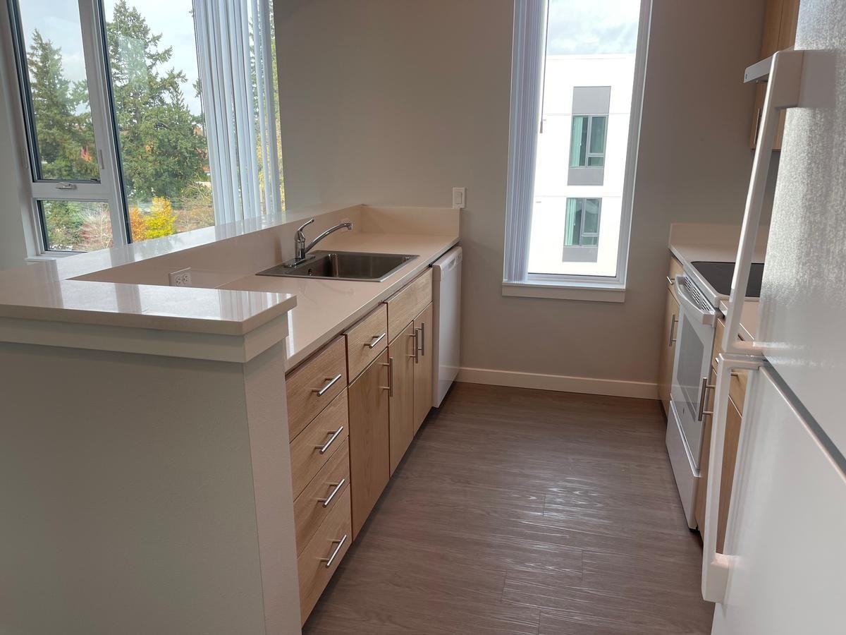 3575 Sw 174th Ave - Photo 5 of 12