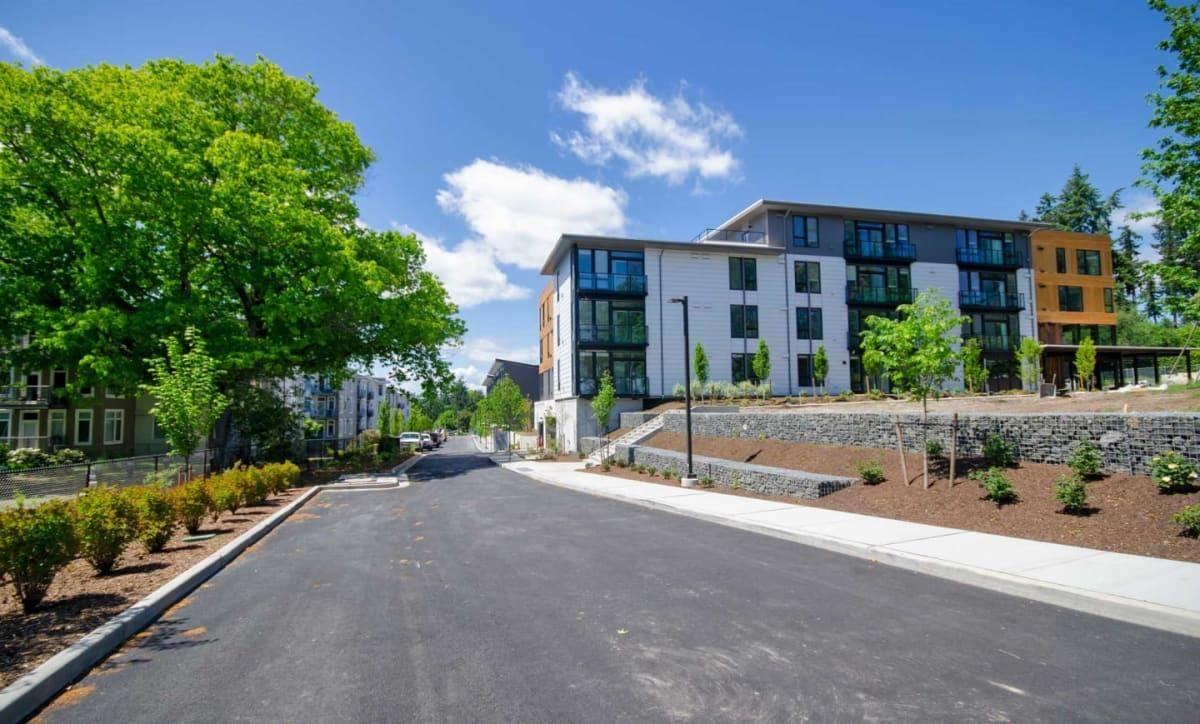 747 Hanami Ln Ne - Photo 4 of 40