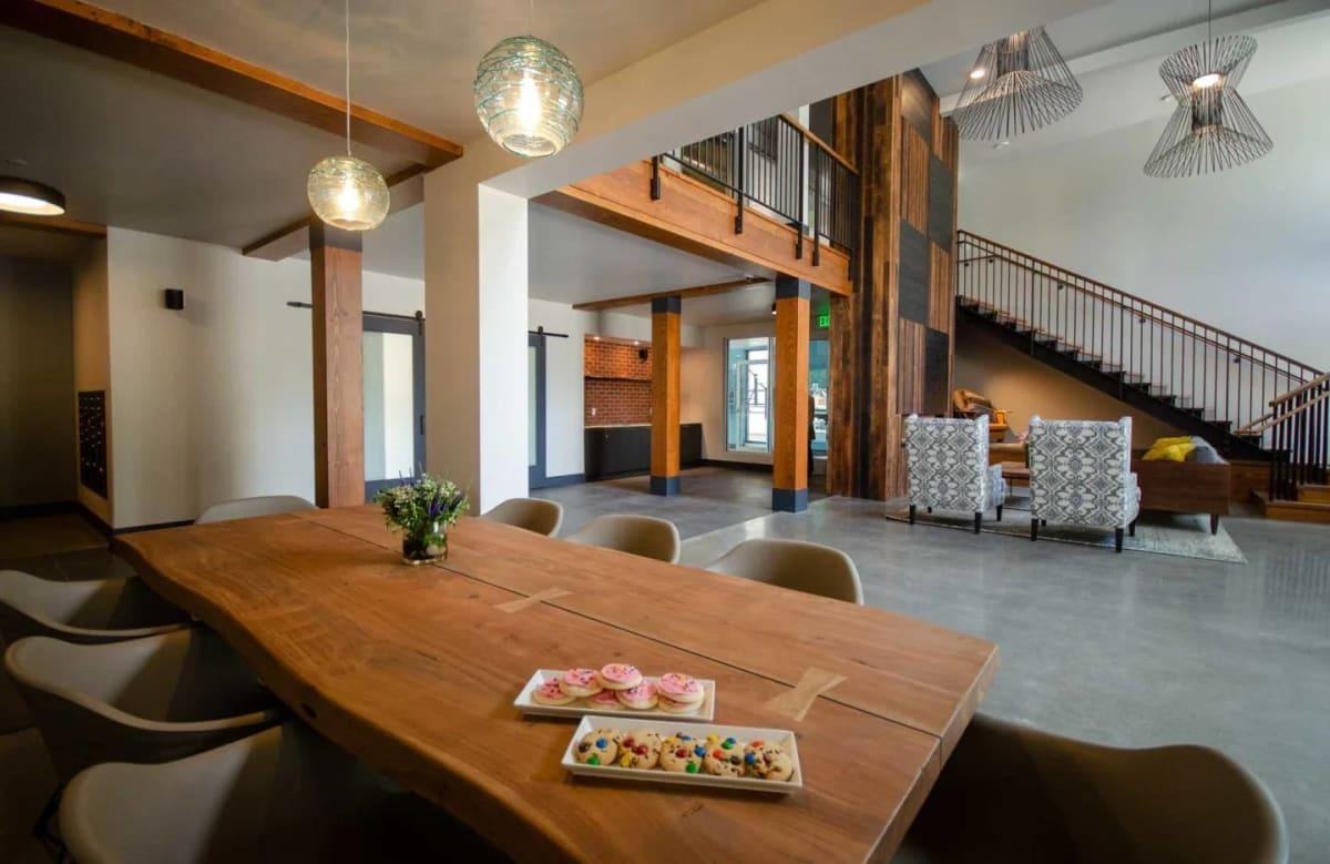 747 Hanami Ln Ne - Photo 2 of 39