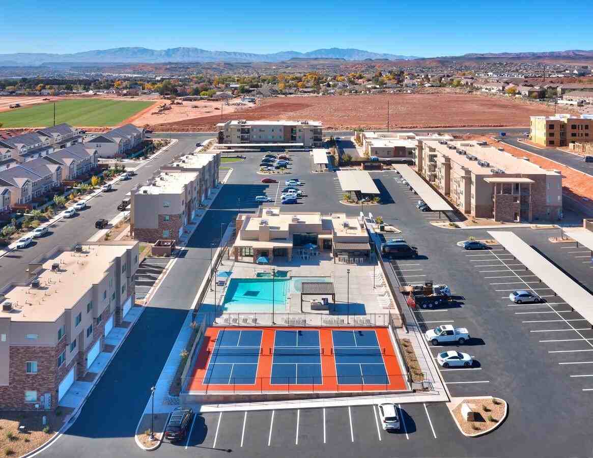 1165 E Bulloch St - Photo 7 of 34