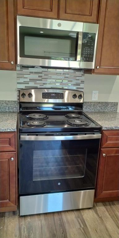 207 County Road 1220 - Photo 4 of 18