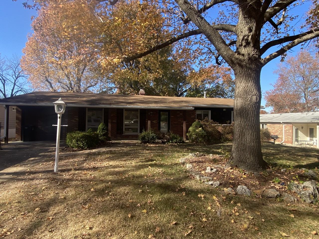 2907 Sunrise Dr - Photo 2 of 30