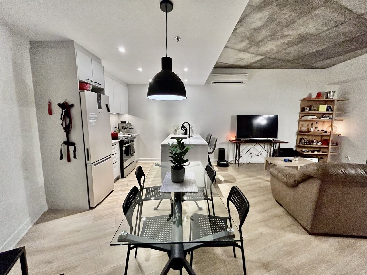 Furnished - Photo 3 of 21