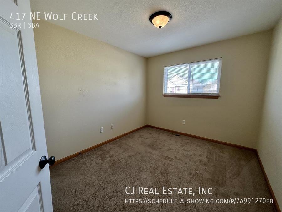 417 Ne Wolf Creek Dr - Photo 7 of 11