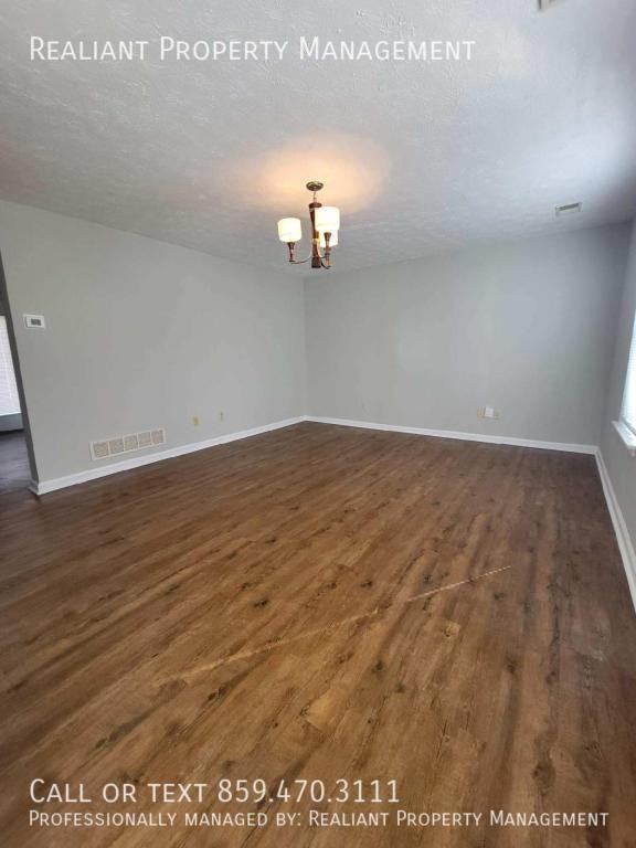 313 Turfway Dr - Photo 2 of 16