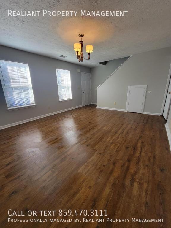 313 Turfway Dr - Photo 3 of 16
