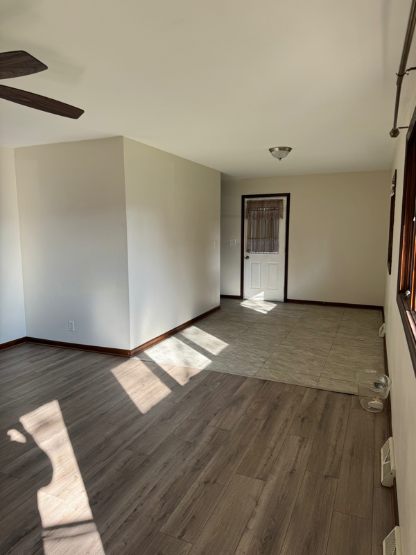 1727 Plum St #2 - Photo 3 of 8