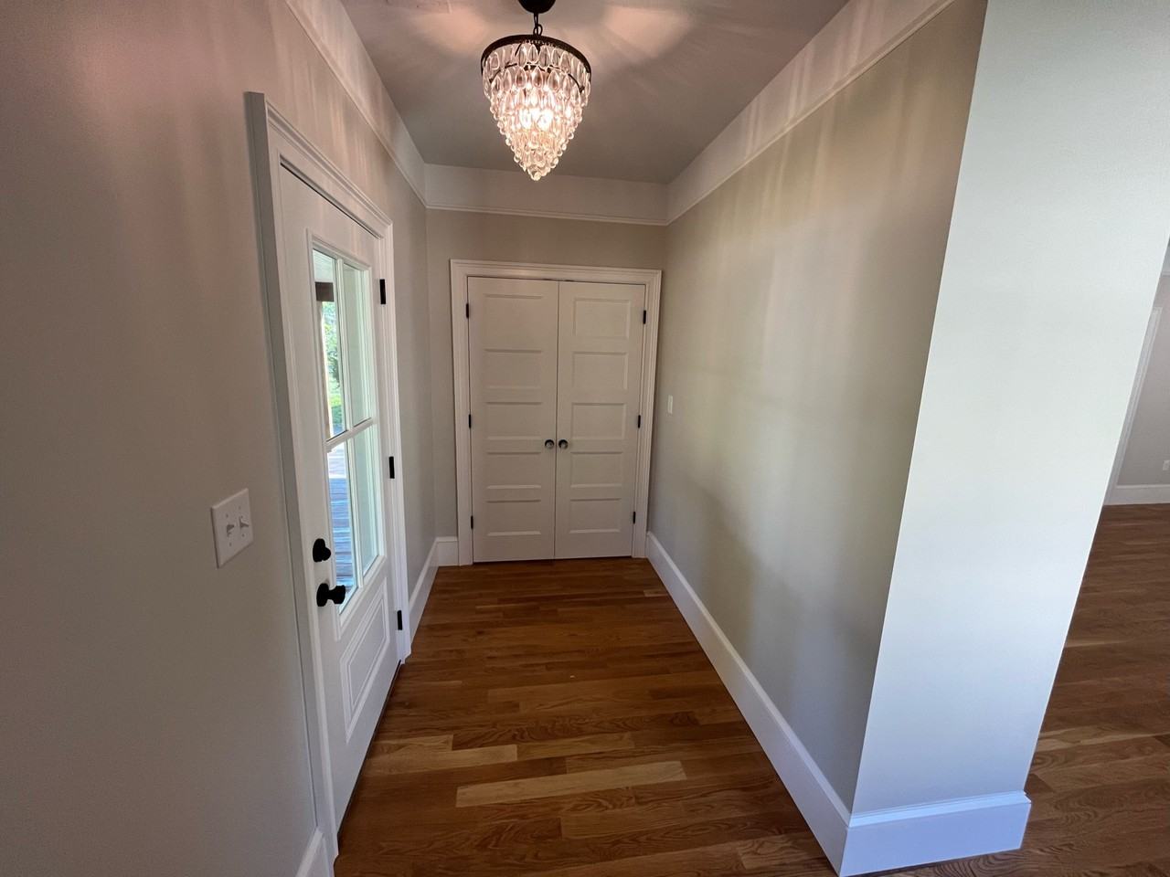 245 W Higgins St #NA - Photo 2 of 10