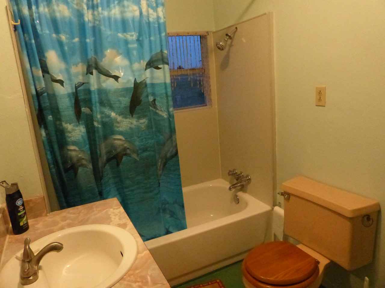 137 Oak Hill Ct #103 - Photo 3 of 6