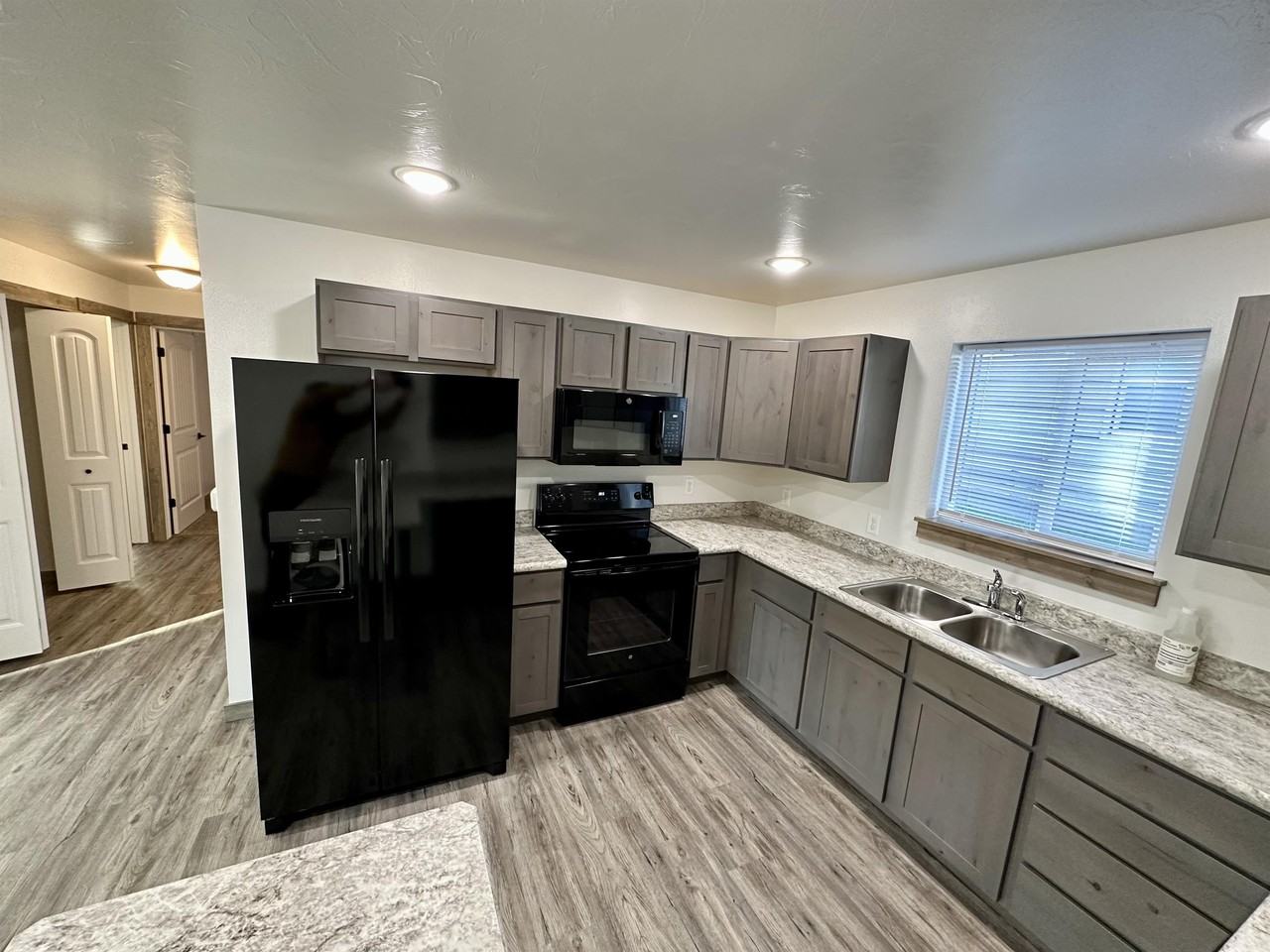 59 Dunbar Ave #1 - Photo 5 of 19