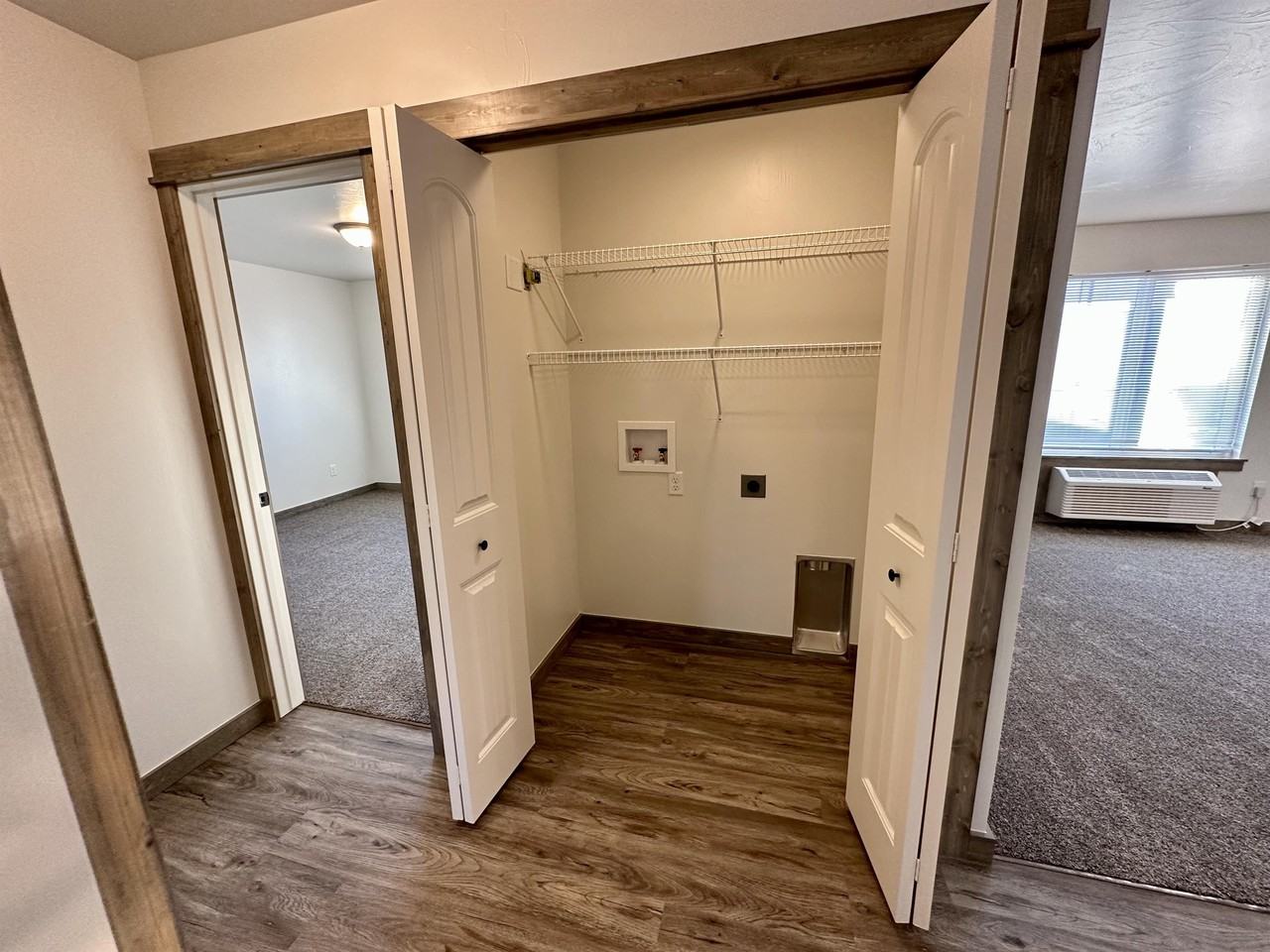 59 Dunbar Ave #4 - Photo 7 of 17