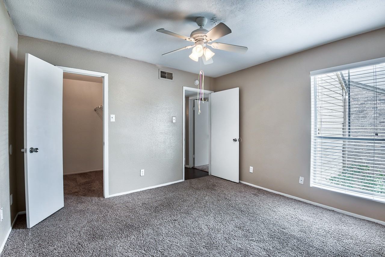 Nichols Square Apartments - Photo 6 of 26