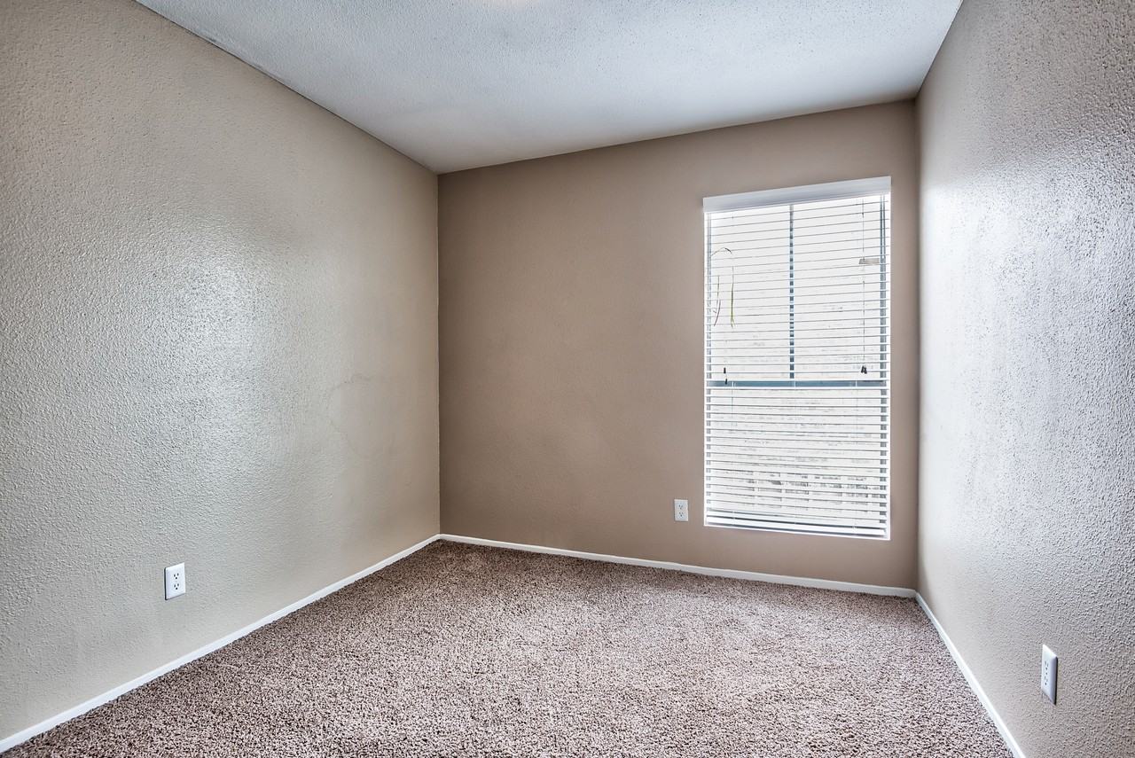 Nichols Square Apartments - Photo 7 of 26