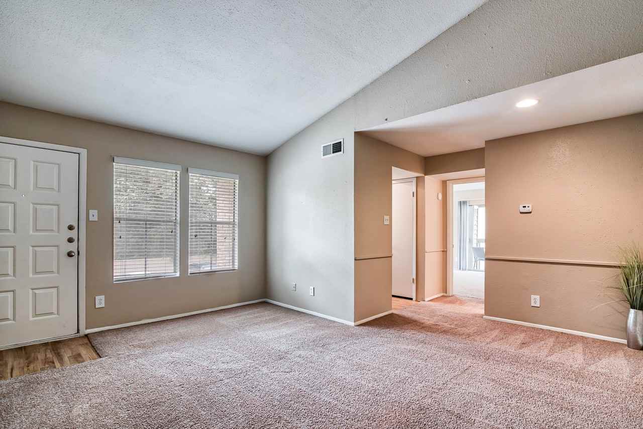 Applewood Village Apartments - Photo 5 of 23