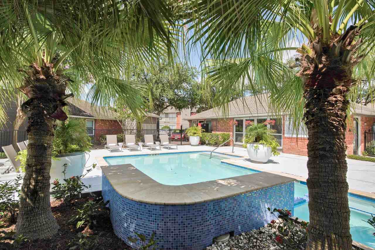 The Farrington Apartments - Photo 2 of 25