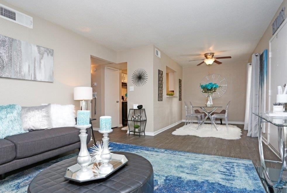 The Veranda Apartments - Photo 3 of 17