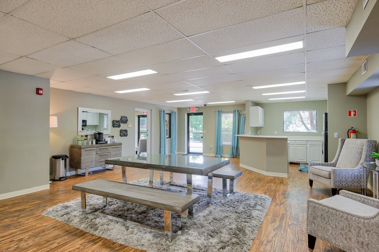 Towers at Forest Acres - Photo 5 of 14