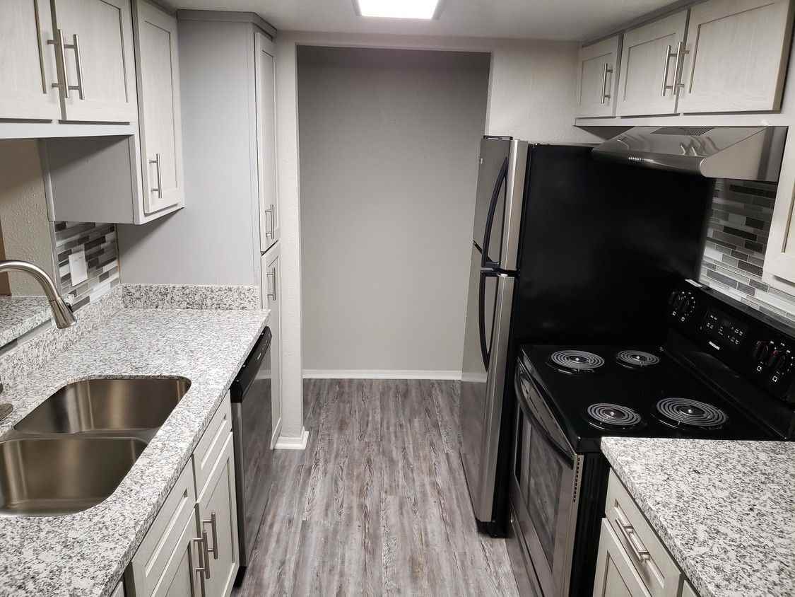 Gateway at Ellington - Photo 4 of 39