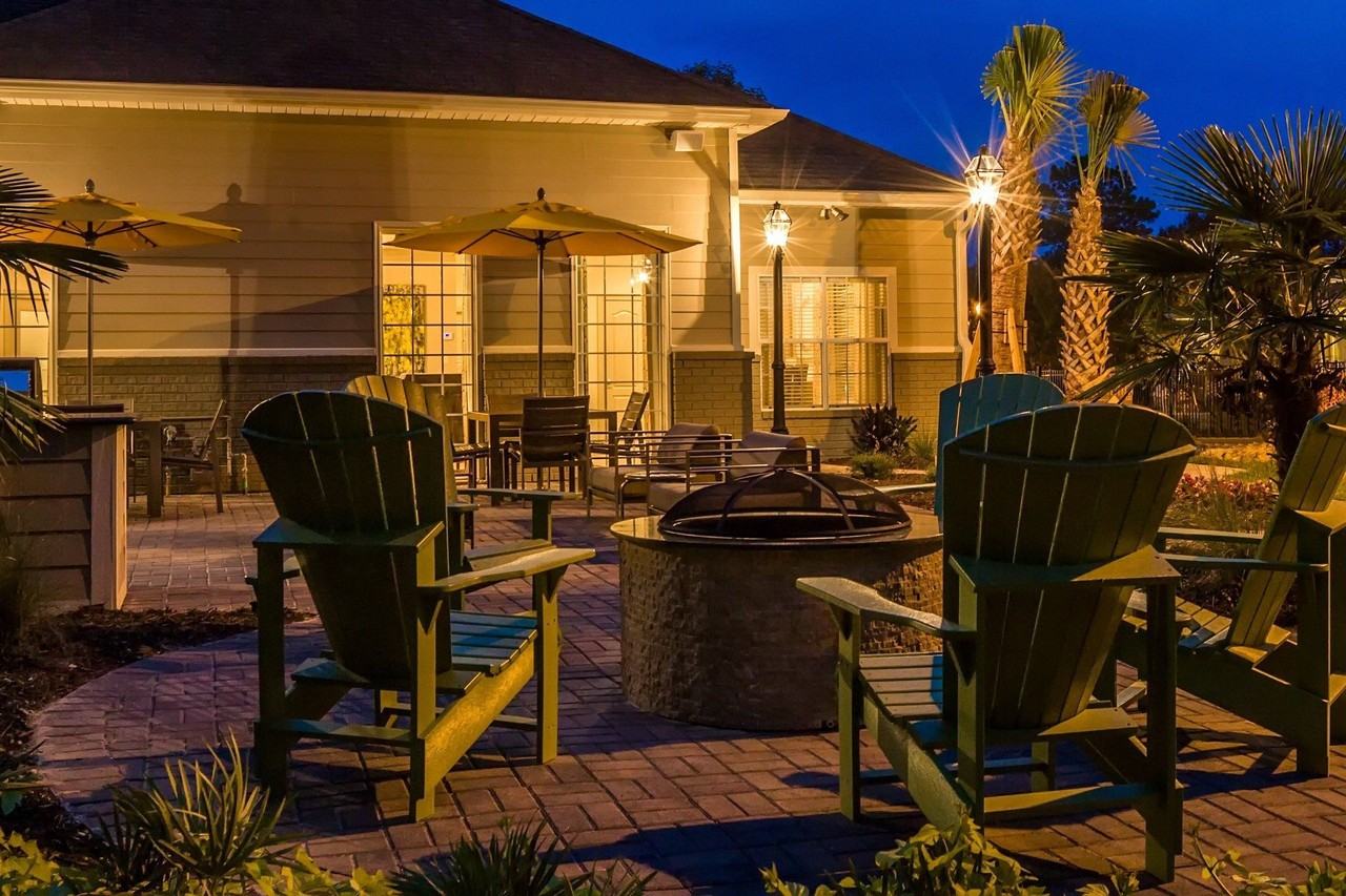 Park on the Square - Photo 2 of 22