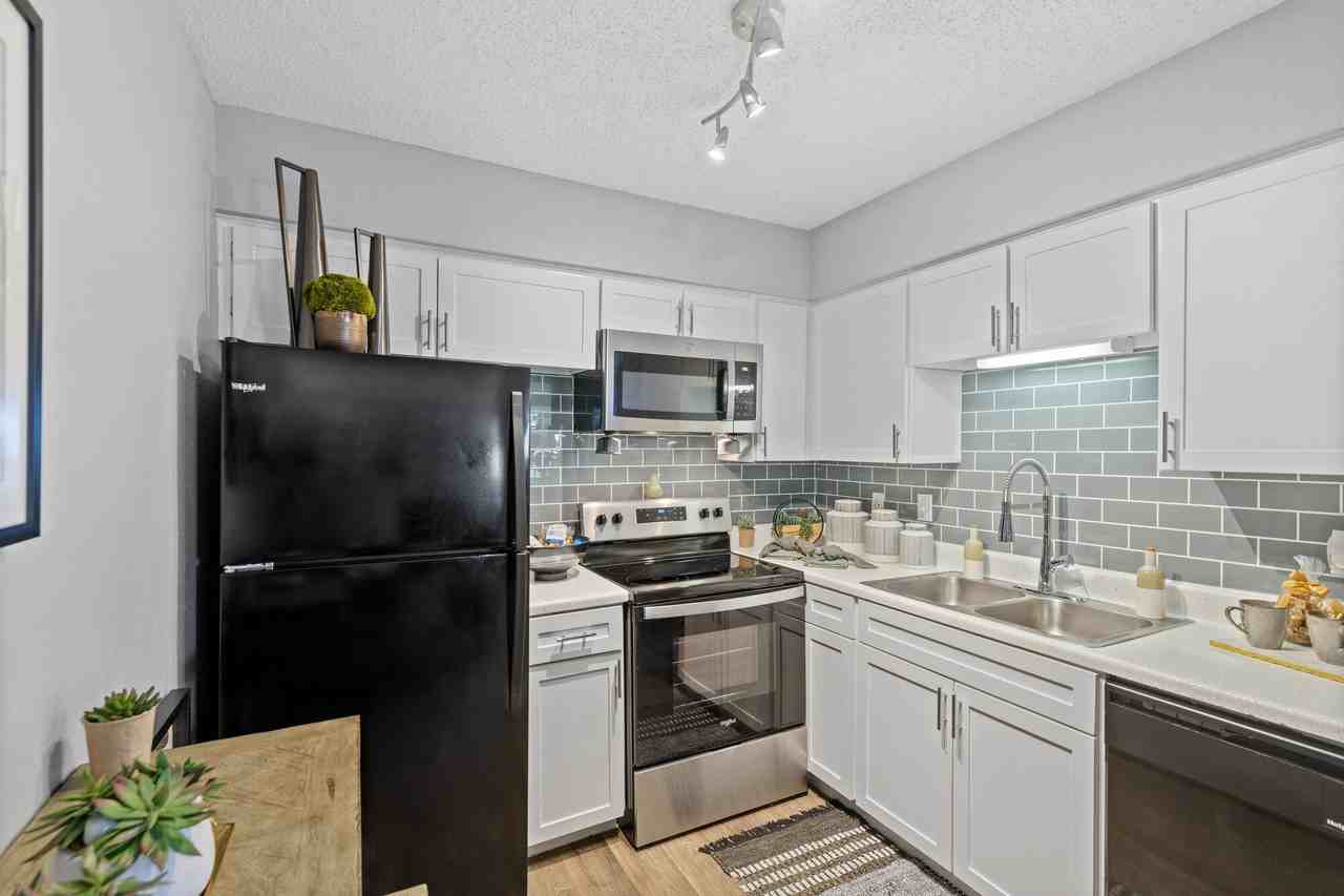 The Hampton on Jupiter - Photo 6 of 104