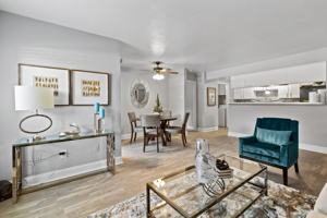 featured image of 5700 S Hulen St