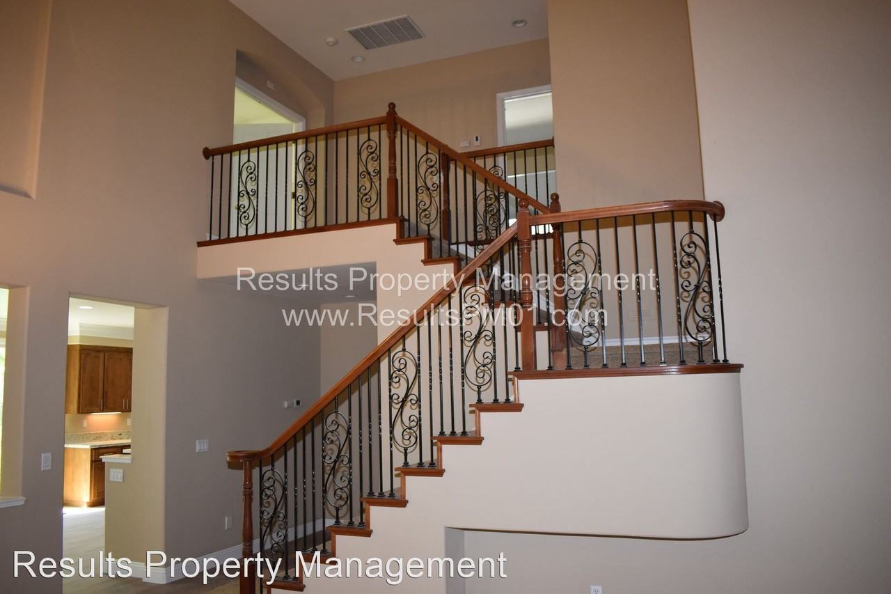 1488 Rose Glen Dr - Photo 2 of 13