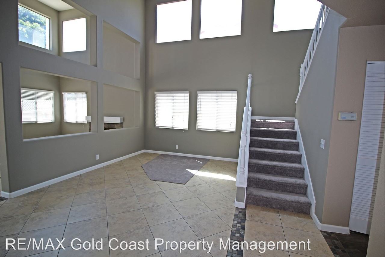 2316 Northstar Way - Photo 3 of 19