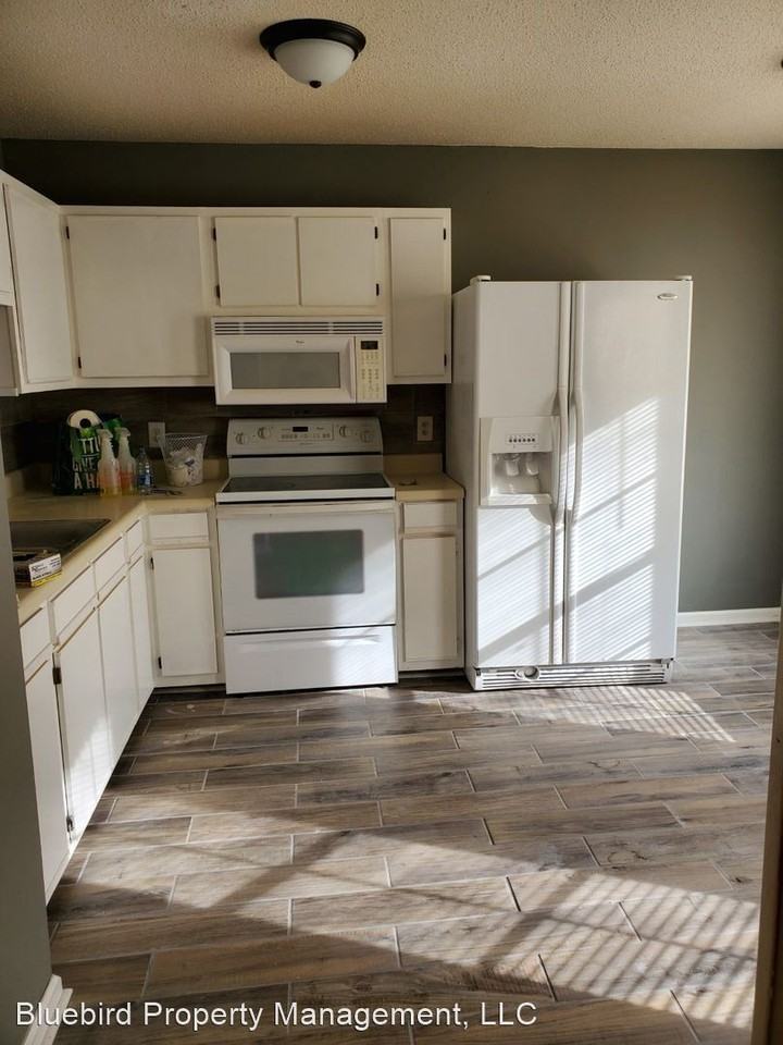 108 Sunny Acres Dr - Photo 3 of 9