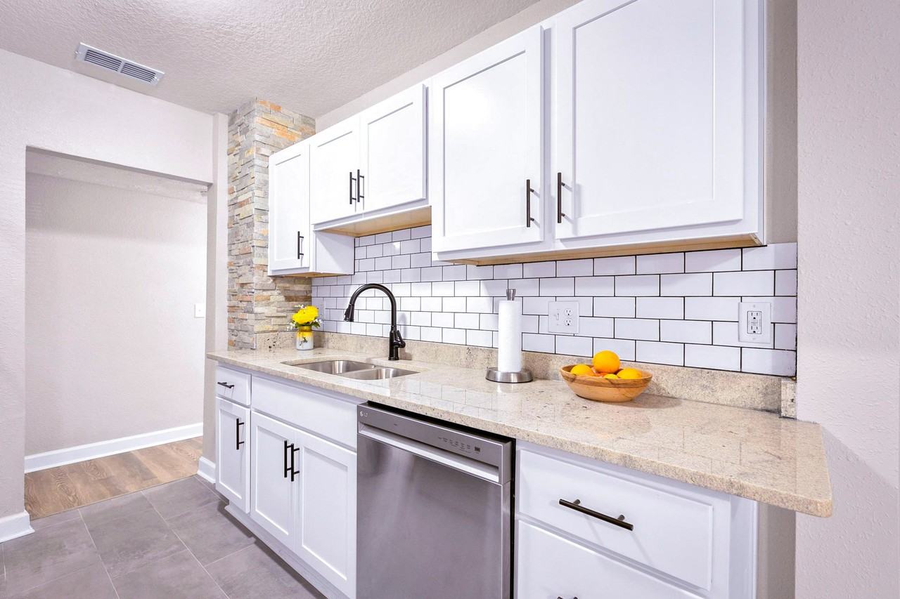 Bloxham Avenue - Photo 2 of 18