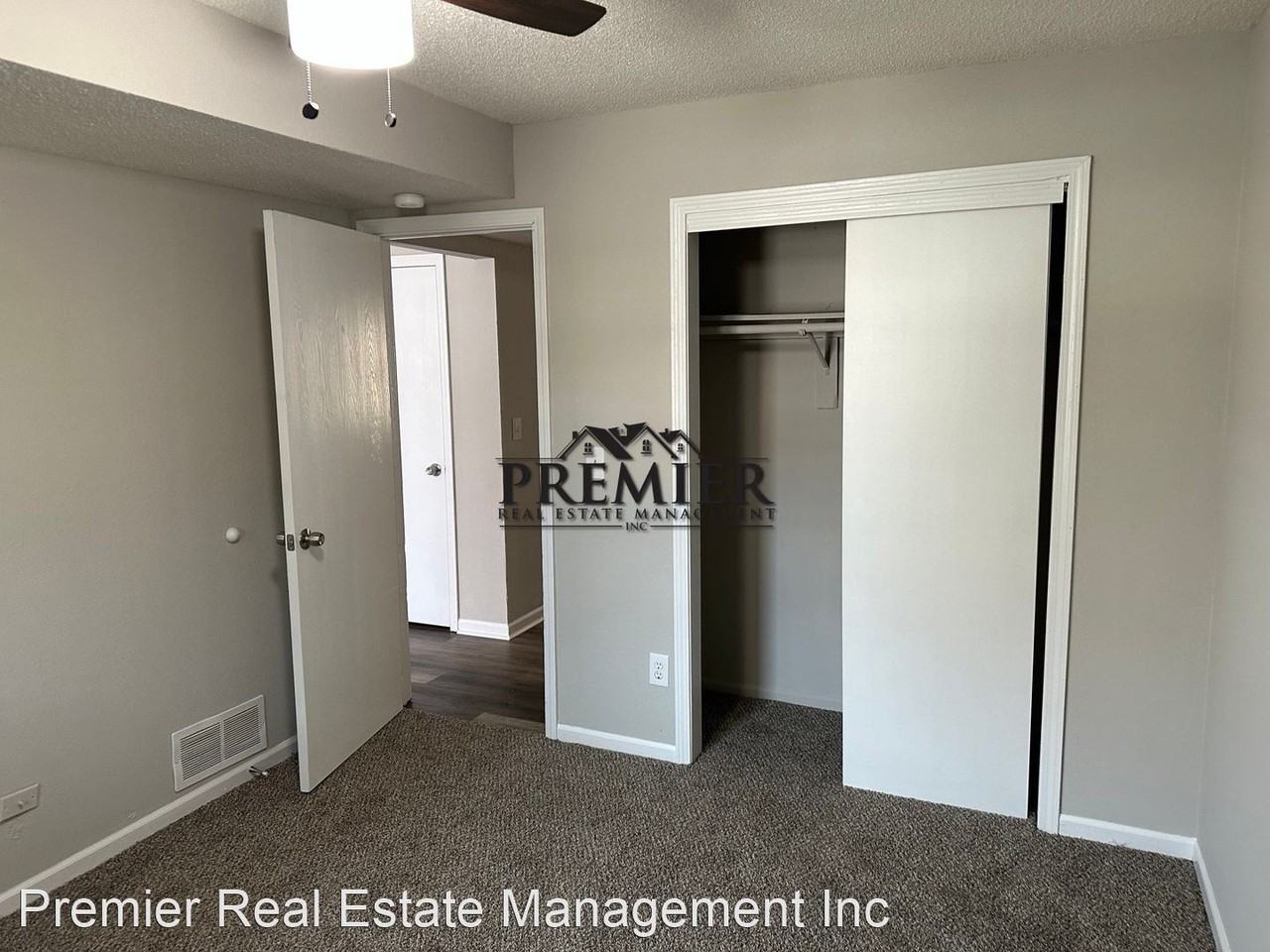 302 W Montgomery Street - Photo 2 of 11