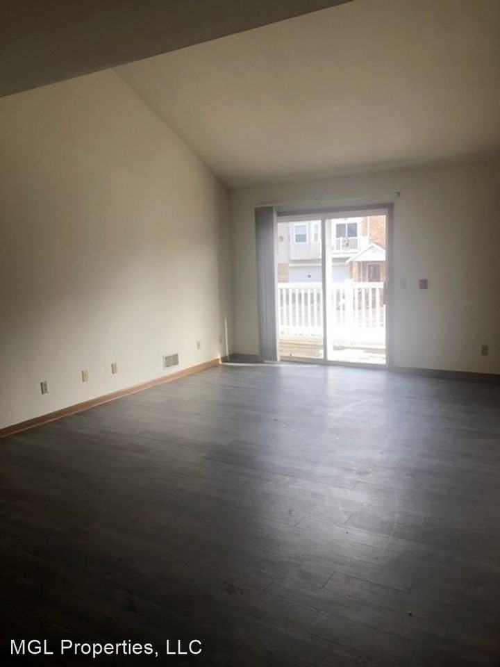 701-727 Blue Mounds St 316 - 342 Justin Dr - Photo 3 of 6