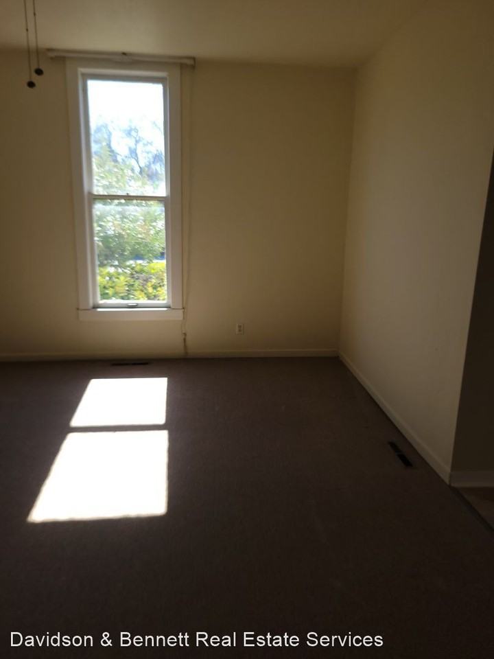 1807 Jefferson St - Photo 2 of 6