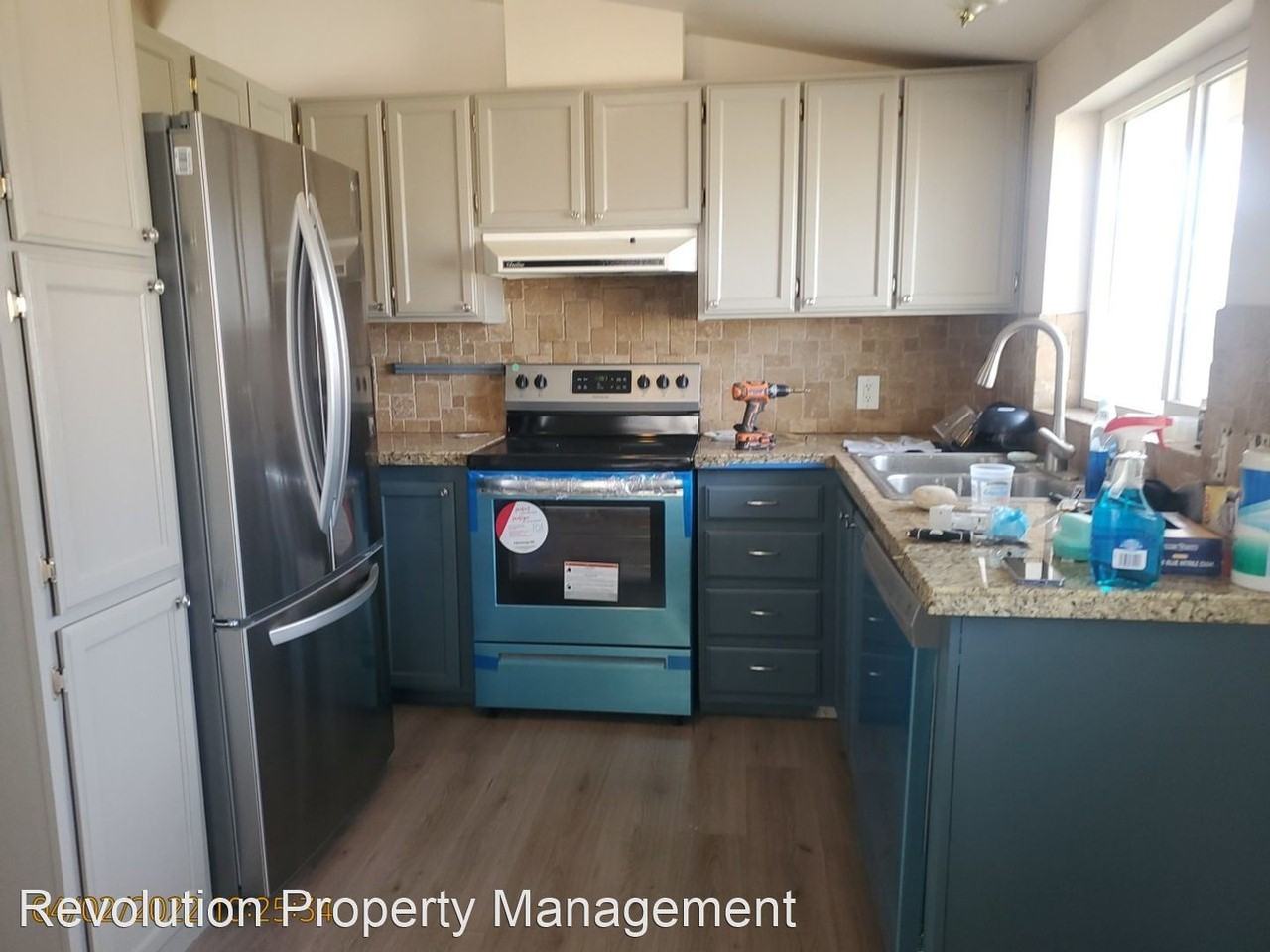 1015 N Gramercy Ave - Photo 2 of 3