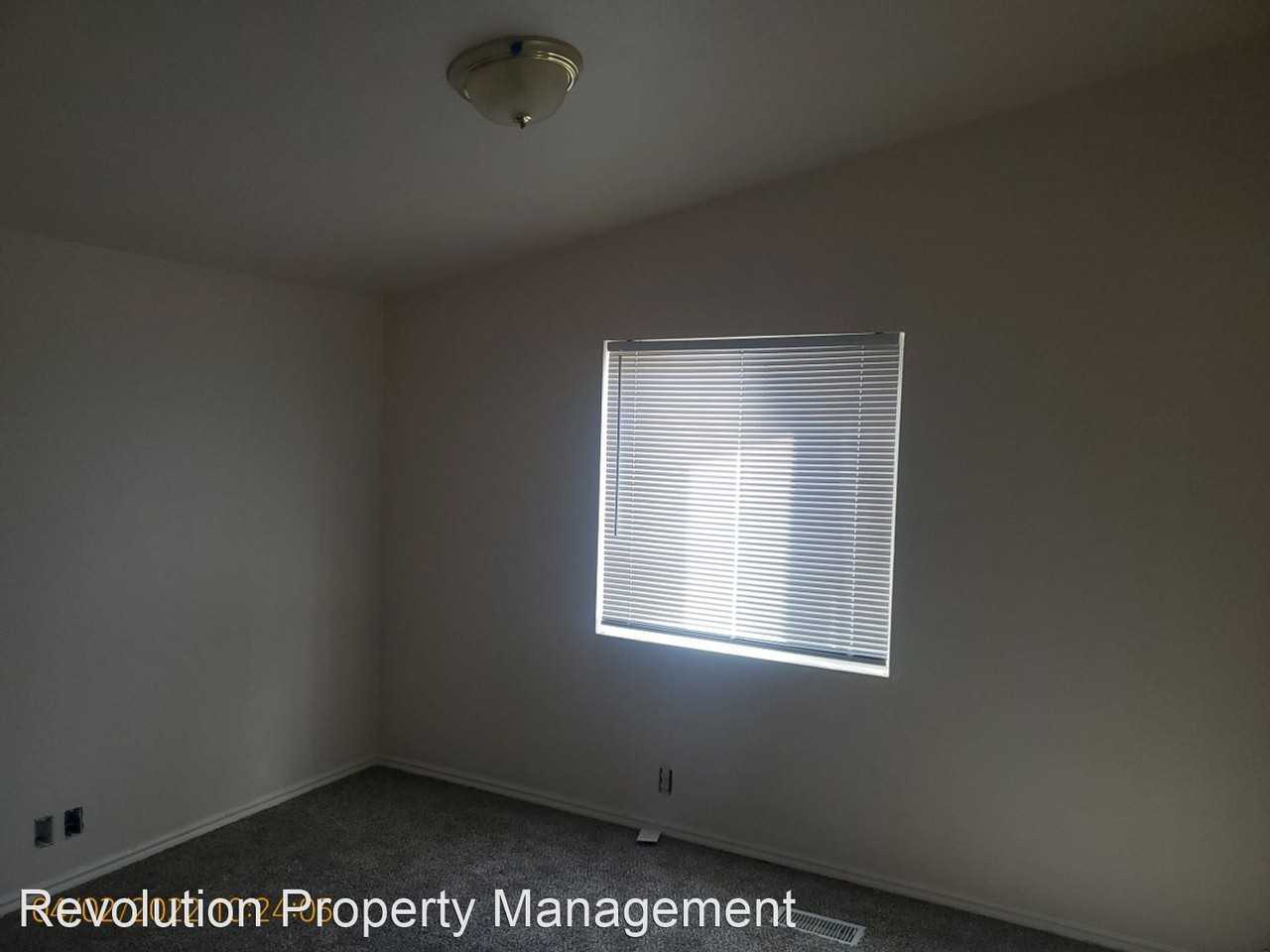 1015 N Gramercy Ave - Photo 3 of 3