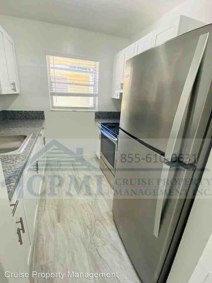 617 - 631 S F St - Photo 3 of 12