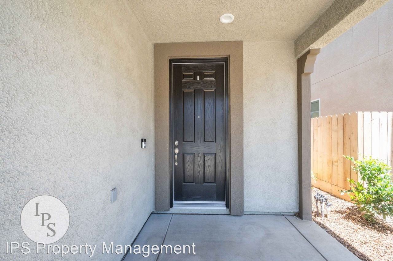 6114 E Brick Dr - Photo 3 of 40