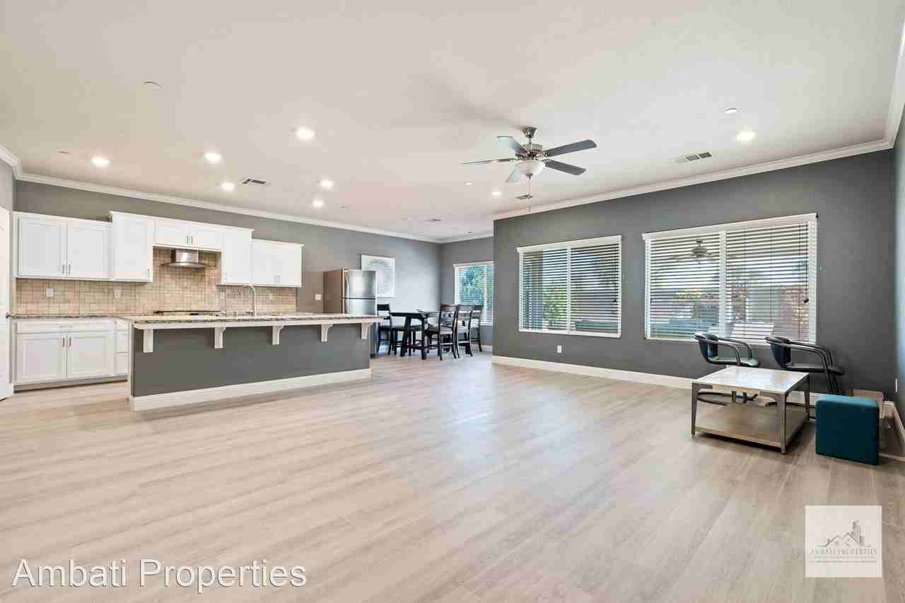 463 S Crescent Ln - Photo 2 of 18