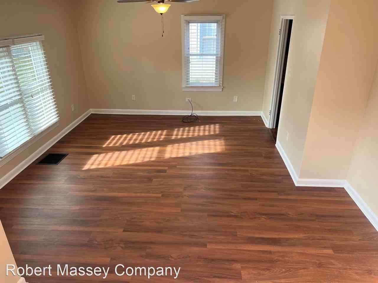 2719 Alanmede Rd - Photo 3 of 19