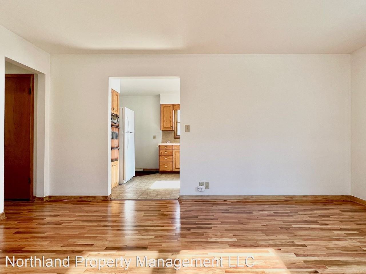 833 Fern St - Photo 3 of 19